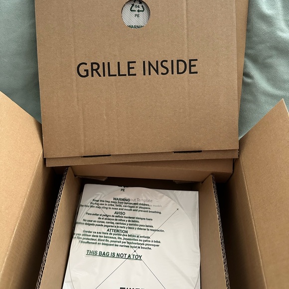 KEF dual stereo in-ceiling round speakers - Picture 4 of 6